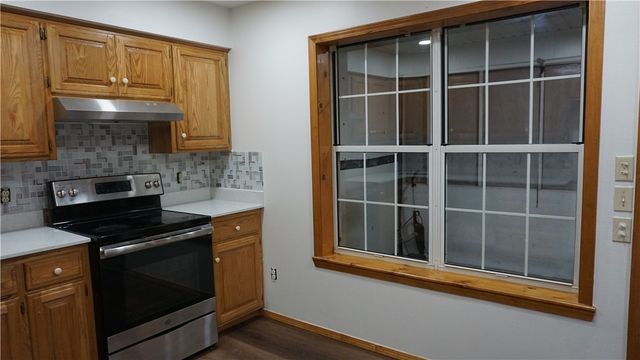 107 N Elm Springs Road, Springdale, AR 72762