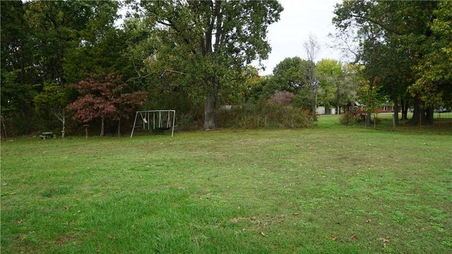 107 N Elm Springs Road, Springdale, AR 72762