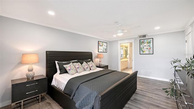 706 BAYPORT WAY 706, Longboat Key, FL 34228