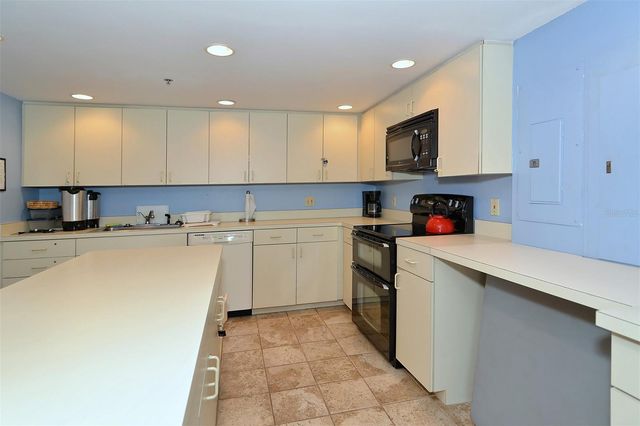 706 BAYPORT WAY 706, Longboat Key, FL 34228