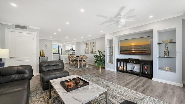 706 BAYPORT WAY 706, Longboat Key, FL 34228