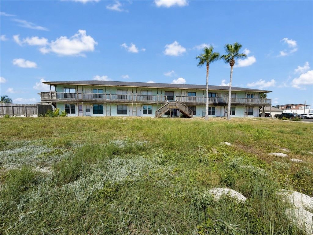 14873 Granada Dr 7, Corpus Christi, TX 78418 — photo 2