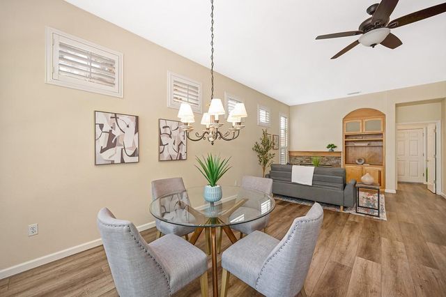 808 Dragonfly Ct, Roseville, CA 95747