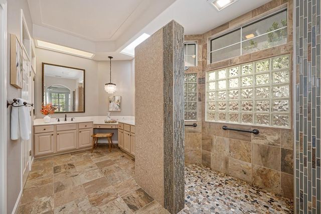 808 Dragonfly Ct, Roseville, CA 95747