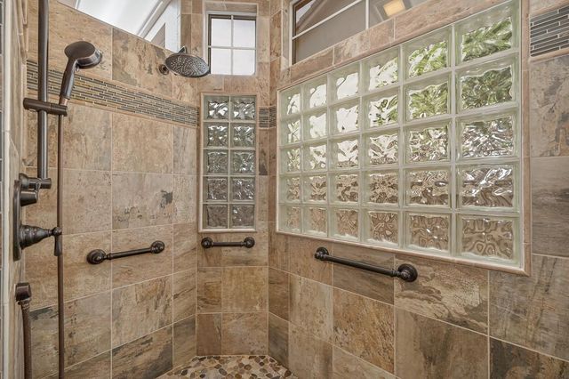 808 Dragonfly Ct, Roseville, CA 95747