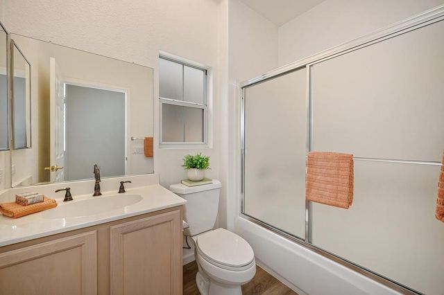 808 Dragonfly Ct, Roseville, CA 95747