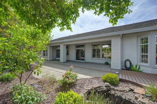 808 Dragonfly Ct, Roseville, CA 95747