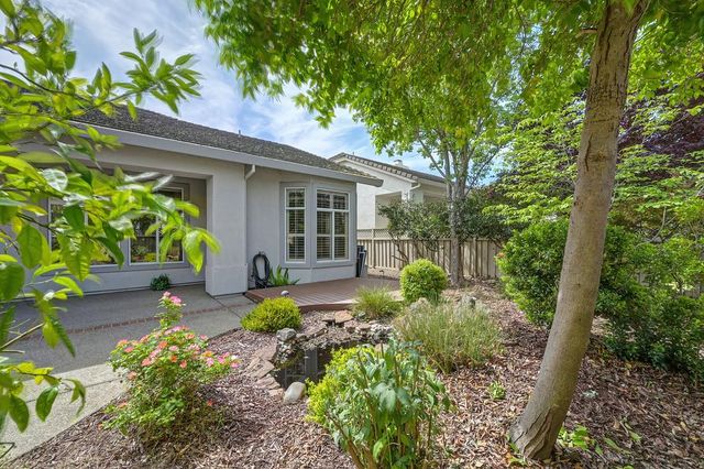 808 Dragonfly Ct, Roseville, CA 95747