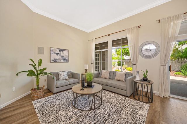 808 Dragonfly Ct, Roseville, CA 95747