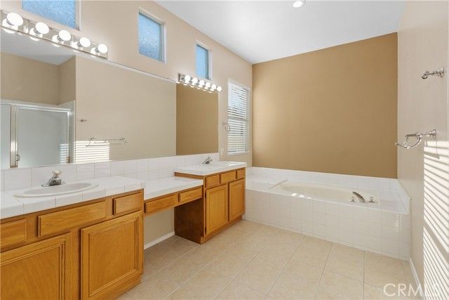 37528 Windsor Court, Murrieta, CA 92562