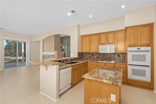 37528 Windsor Court, Murrieta, CA 92562