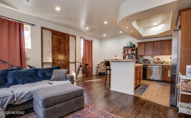 446 N Campbell Ave Unit 2204, Tucson, AZ 85719