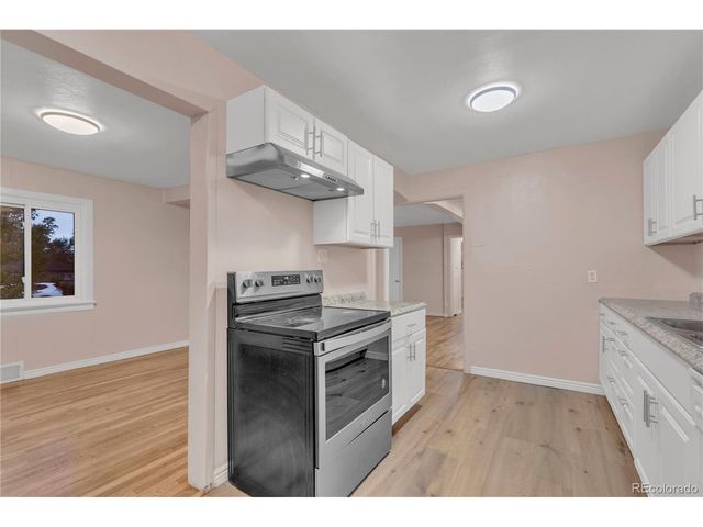 790 S Raleigh St, Denver, CO 80219