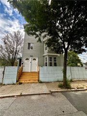 13 Esten Street, Providence, RI 02908