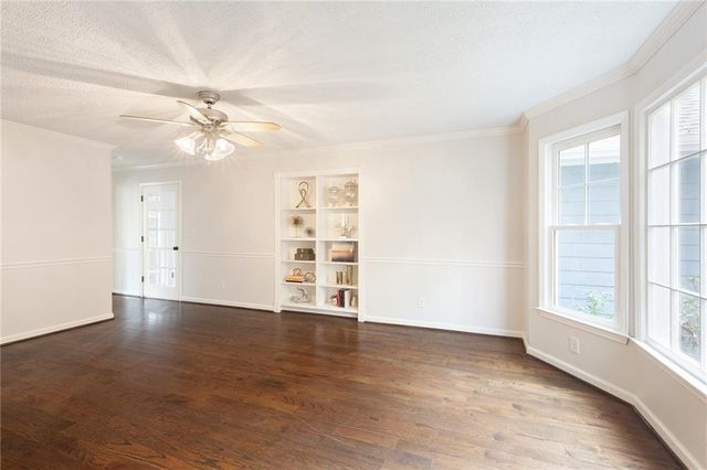 1050 Lakemont Trace, Roswell, GA 30075