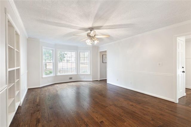 1050 Lakemont Trace, Roswell, GA 30075