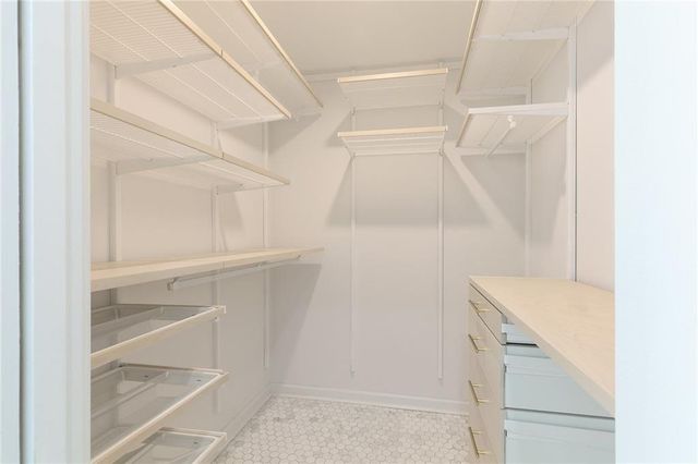 1050 Lakemont Trace, Roswell, GA 30075