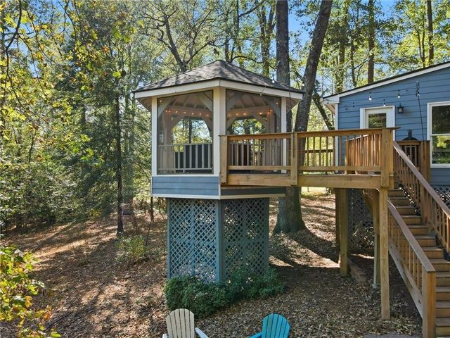 1050 Lakemont Trace, Roswell, GA 30075