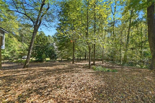 1050 Lakemont Trace, Roswell, GA 30075