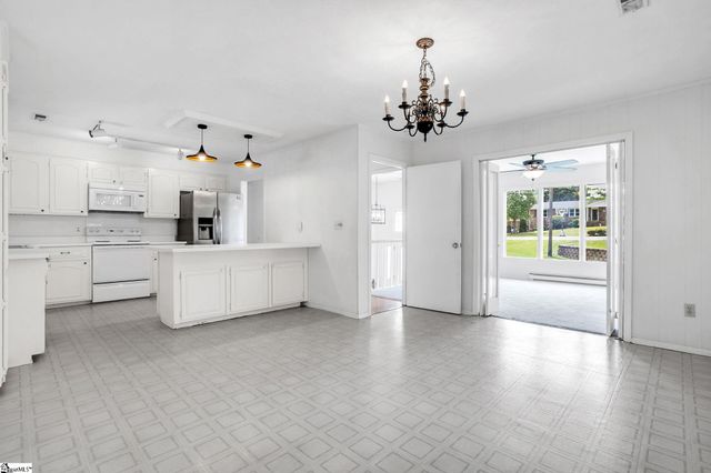 10 Sylvatus Court, Greenville, SC 29617