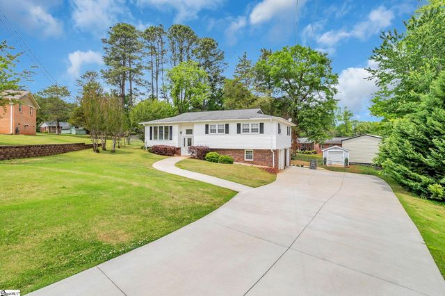 10 Sylvatus Court, Greenville, SC 29617