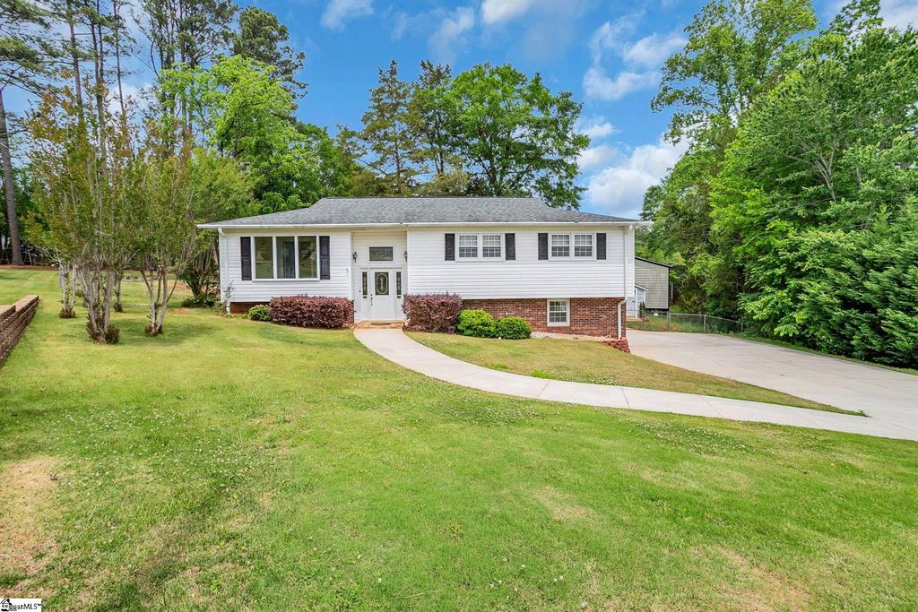 10 Sylvatus Court, Greenville, SC 29617