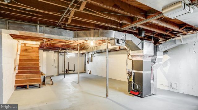 2333 LOUCKS RD, York, PA 17408