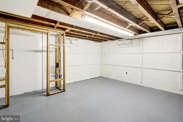 2333 LOUCKS RD, York, PA 17408