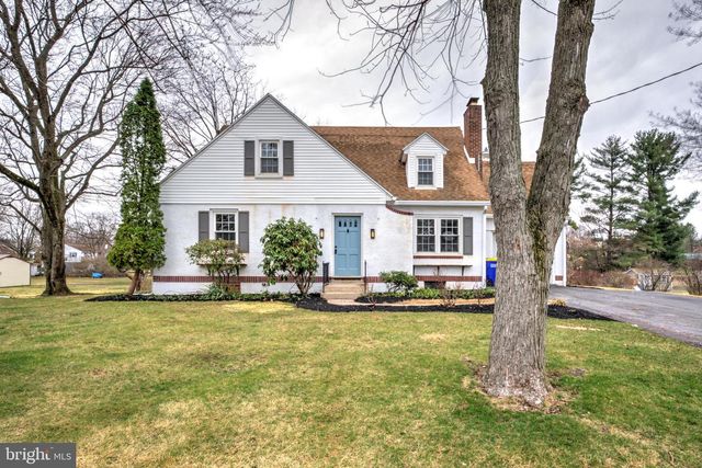 2333 LOUCKS RD, York, PA 17408