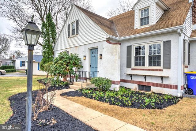 2333 LOUCKS RD, York, PA 17408