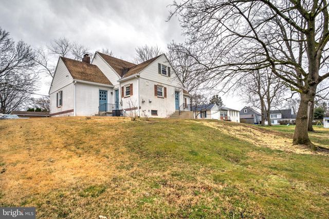 2333 LOUCKS RD, York, PA 17408