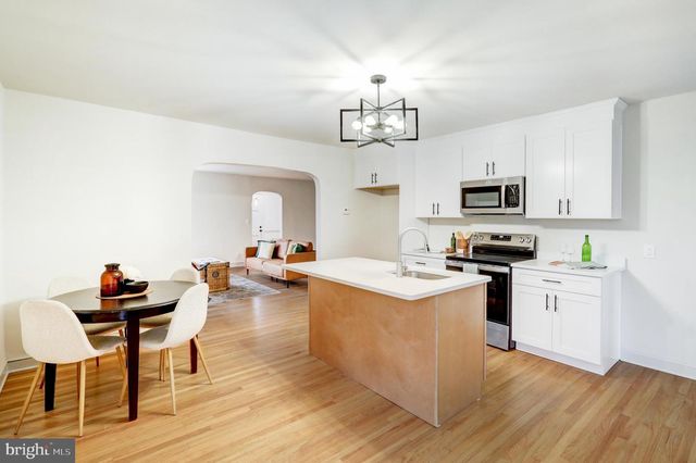 2333 LOUCKS RD, York, PA 17408