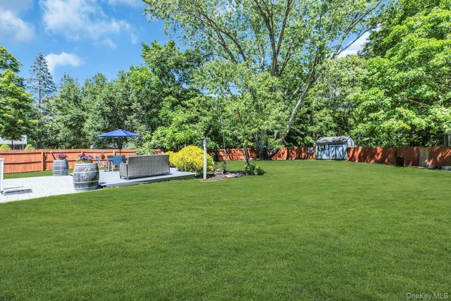 8 Eatondale Avenue, Blue Point, NY 11715