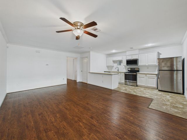5333 Richmond Avenue 20, Houston, TX 77056