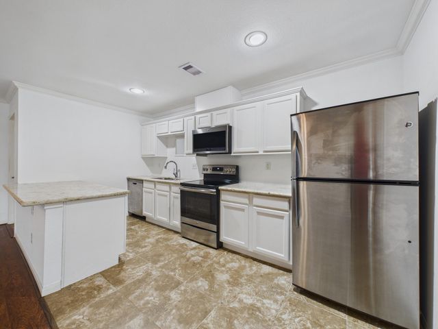 5333 Richmond Avenue 20, Houston, TX 77056