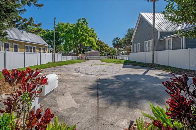 2902 N JEFFERSON STREET, Tampa, FL 33602