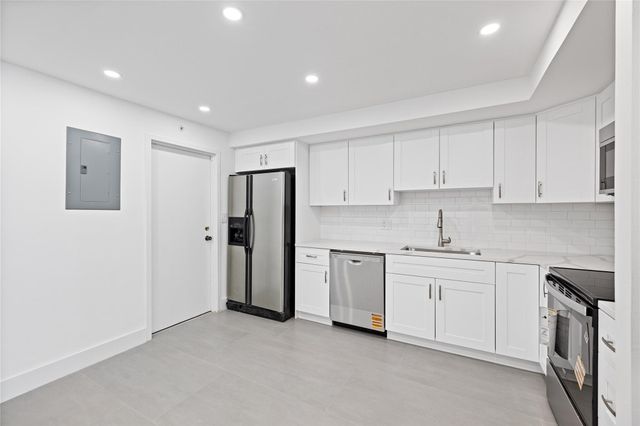 1360 S Ocean Boulevard 403, Pompano Beach, FL 33062