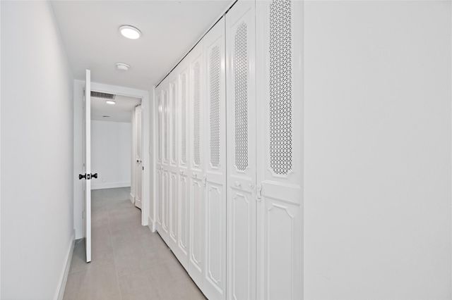 1360 S Ocean Boulevard 403, Pompano Beach, FL 33062