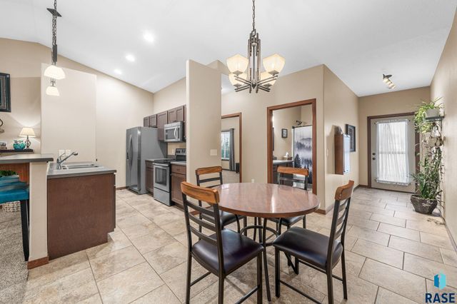 1006 Tanner Ct Court, Tea, SD 57064