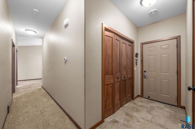 1006 Tanner Ct Court, Tea, SD 57064