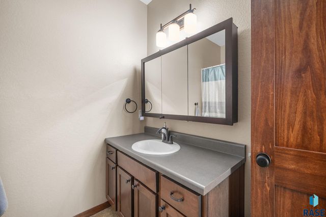 1006 Tanner Ct Court, Tea, SD 57064