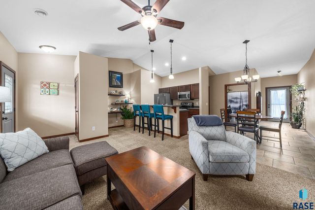 1006 Tanner Ct Court, Tea, SD 57064