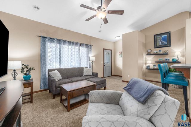 1006 Tanner Ct Court, Tea, SD 57064