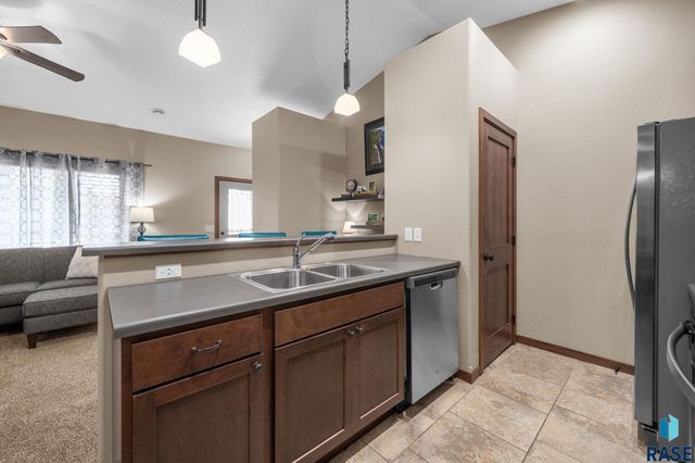 1006 Tanner Ct Court, Tea, SD 57064