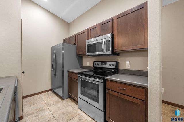 1006 Tanner Ct Court, Tea, SD 57064