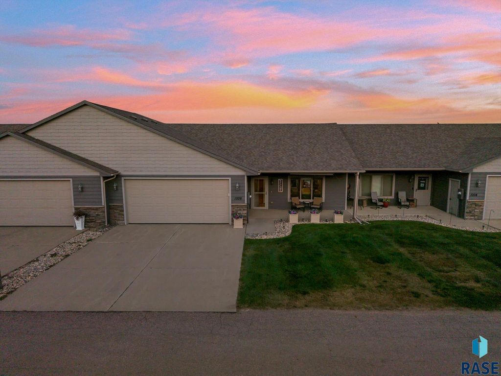 1006 Tanner Ct Court, Tea, SD 57064