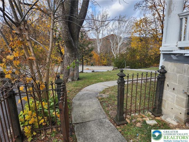 435 Main Street, Slatington Boro, PA 18080