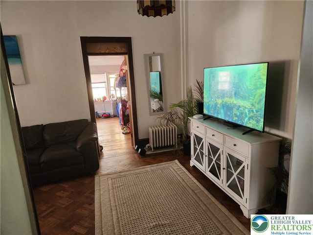 435 Main Street, Slatington Boro, PA 18080