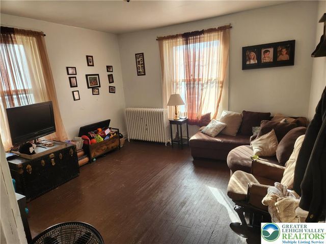 435 Main Street, Slatington Boro, PA 18080