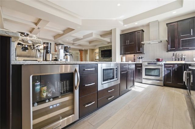 1439 Champions Way, Beavercreek Twp, OH 45385